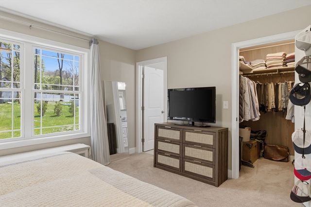 19 Progress Ave, Dudley, MA 01571