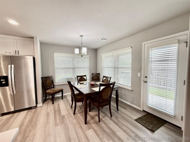 31752 E 62nd Place S, Broken Arrow, OK 74014