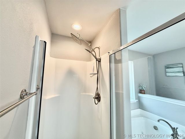 31752 E 62nd Place S, Broken Arrow, OK 74014