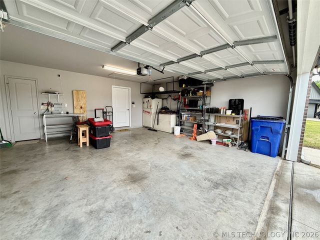 31752 E 62nd Place S, Broken Arrow, OK 74014