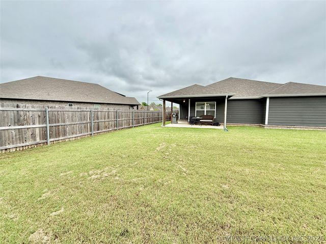 31752 E 62nd Place S, Broken Arrow, OK 74014