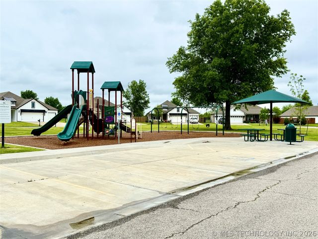 31752 E 62nd Place S, Broken Arrow, OK 74014