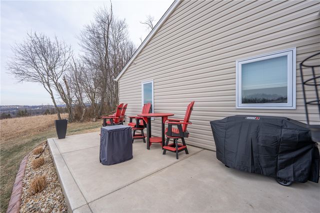 569 Sunview Cir, Derry Twp, PA 15650