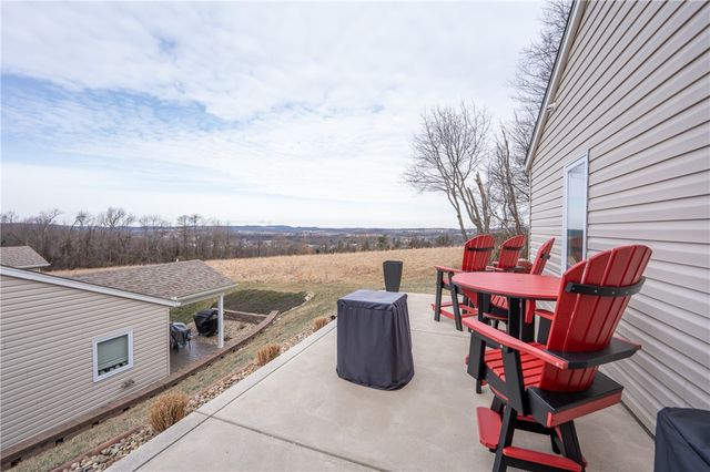 569 Sunview Cir, Derry Twp, PA 15650