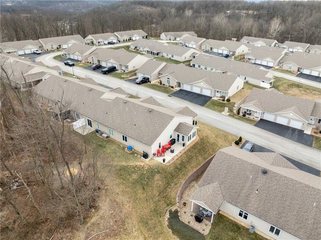 569 Sunview Cir, Derry Twp, PA 15650