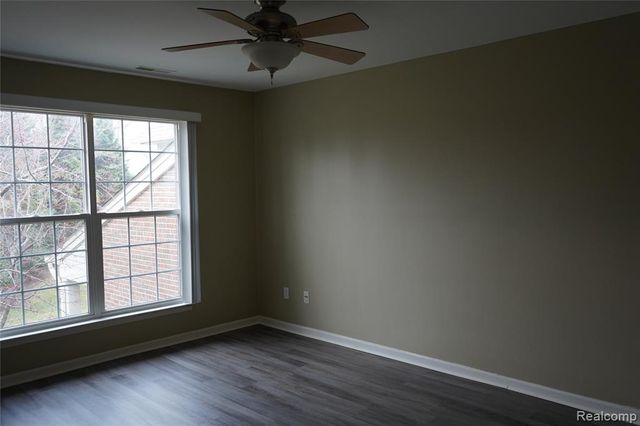 44036 Rushcliffe Drive, Sterling Heights, MI 48313