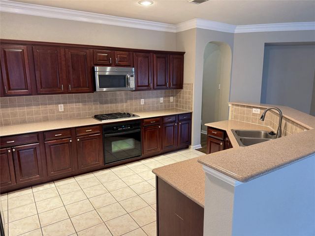 3706 Grand Hills Lane, Friendswood, TX 77546