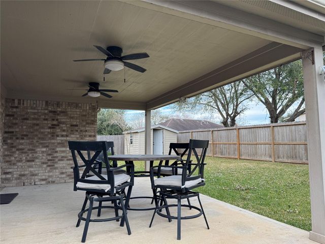 3706 Grand Hills Lane, Friendswood, TX 77546