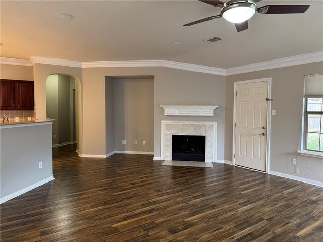 3706 Grand Hills Lane, Friendswood, TX 77546