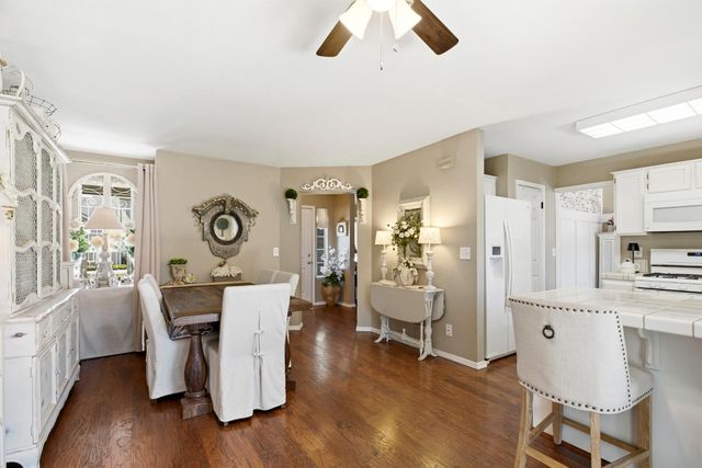 1916 Cobblestone Manor, Modesto, CA 95355