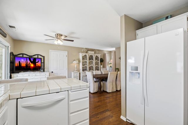 1916 Cobblestone Manor, Modesto, CA 95355