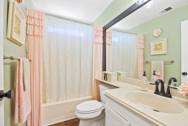 1916 Cobblestone Manor, Modesto, CA 95355
