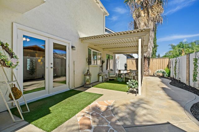 1916 Cobblestone Manor, Modesto, CA 95355