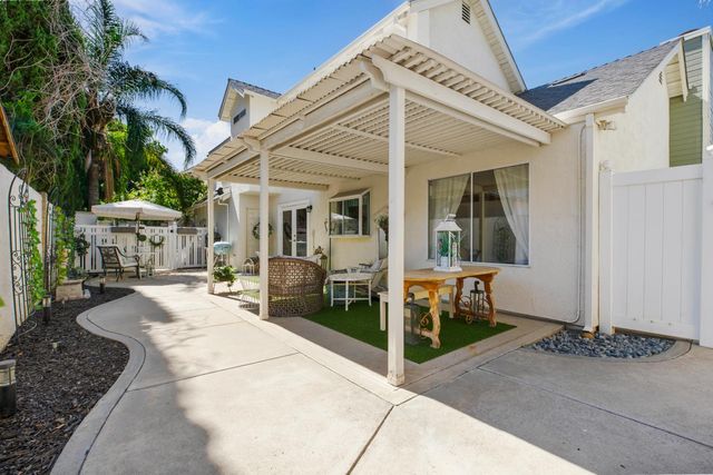 1916 Cobblestone Manor, Modesto, CA 95355
