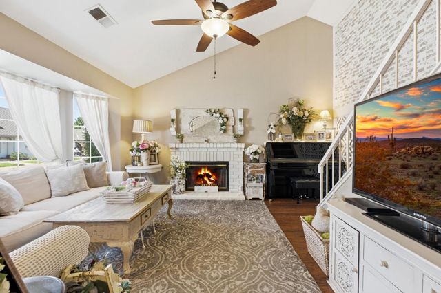 1916 Cobblestone Manor, Modesto, CA 95355