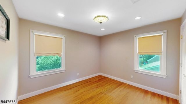 41 Circle Dr, Paramus Boro, NJ 07652