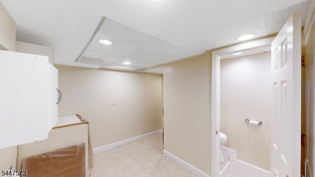 41 Circle Dr, Paramus Boro, NJ 07652