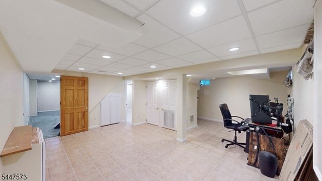 41 Circle Dr, Paramus Boro, NJ 07652