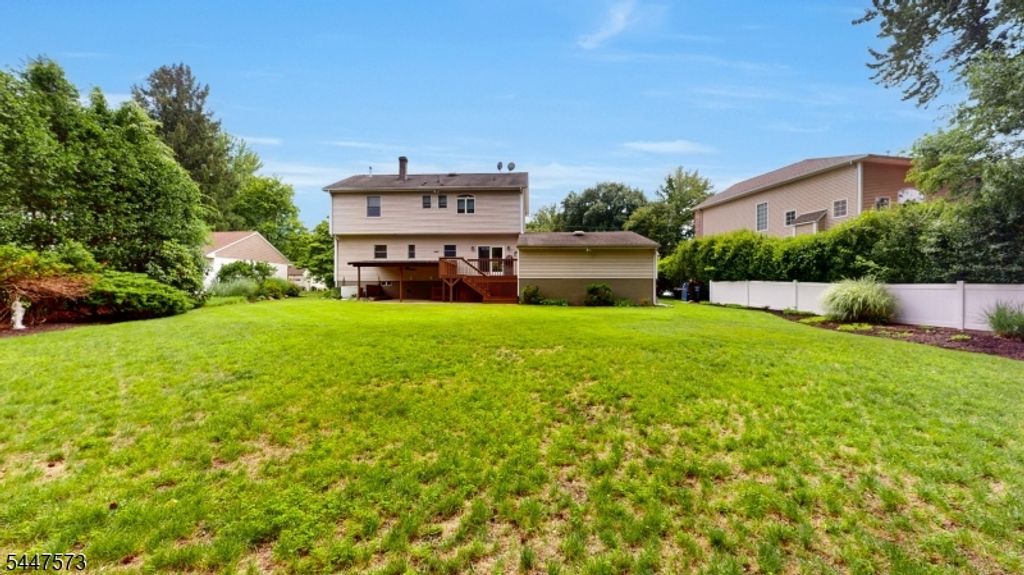 41 Circle Dr, Paramus Boro, NJ 07652 — photo 2