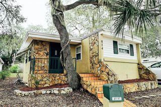 814 ELKAN DRIVE, Tarpon Springs, FL 34689