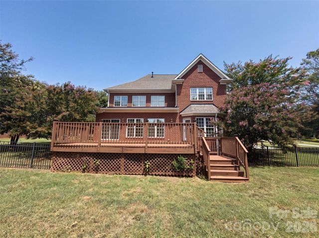9721 Arlington Oaks Drive, Charlotte, NC 28227