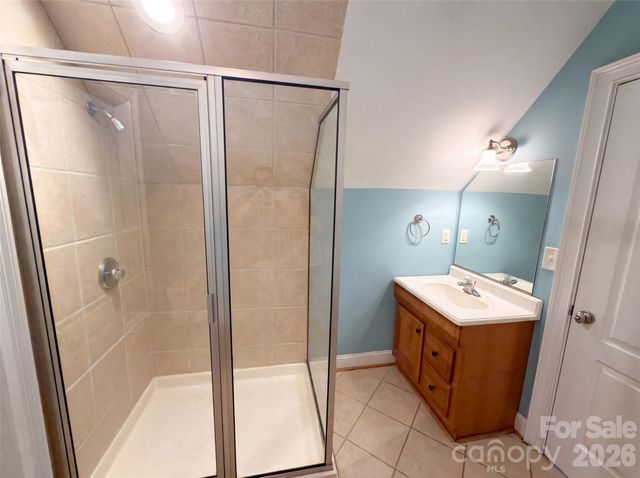 9721 Arlington Oaks Drive, Charlotte, NC 28227