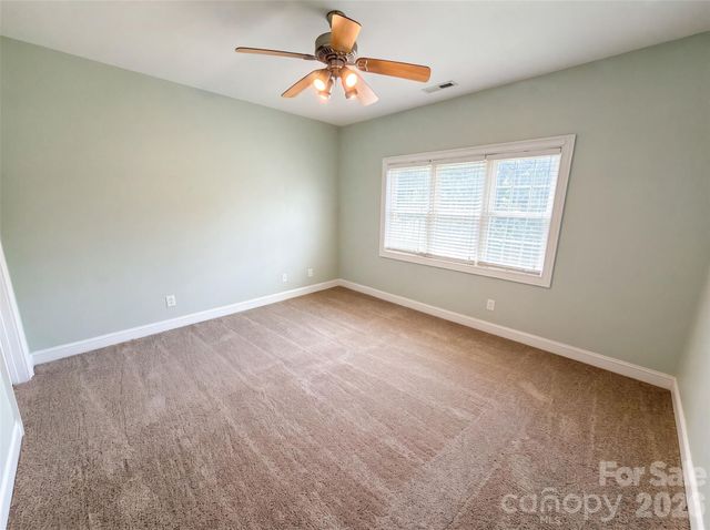 9721 Arlington Oaks Drive, Charlotte, NC 28227