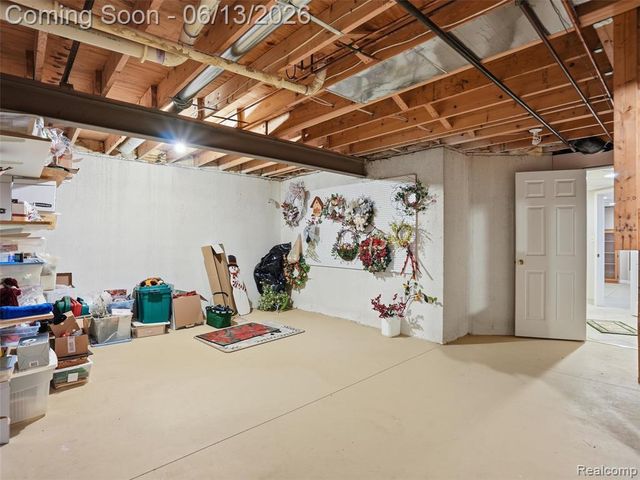 59759 Glacier Ridge, Washington, MI 48094
