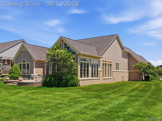 59759 Glacier Ridge, Washington, MI 48094