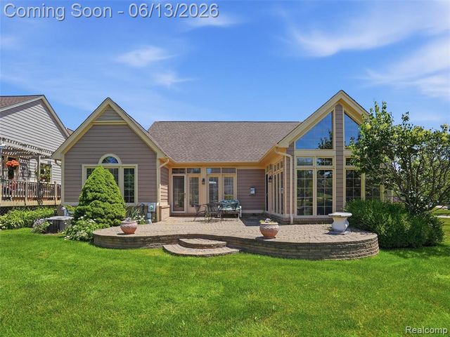 59759 Glacier Ridge, Washington, MI 48094