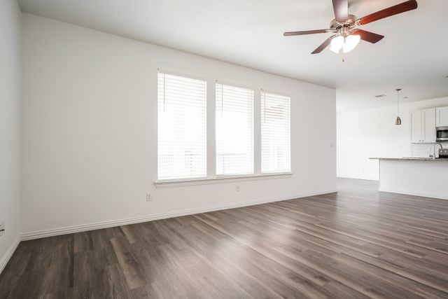 7316 Parkside Place Drive, North Richland Hills, TX 76180