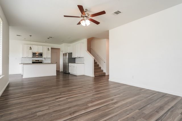 7316 Parkside Place Drive, North Richland Hills, TX 76180