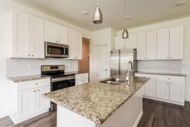 7316 Parkside Place Drive, North Richland Hills, TX 76180