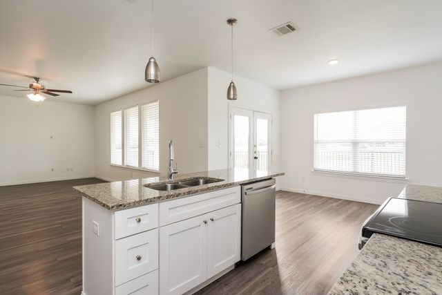 7316 Parkside Place Drive, North Richland Hills, TX 76180