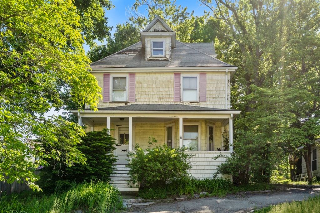 19 Rockwood Terrace, Newton, MA 02466