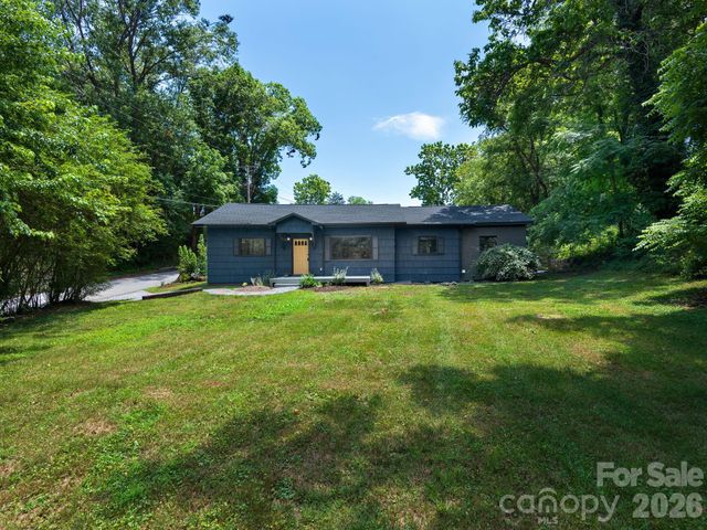 78 Travis Street, Clyde, NC 28721