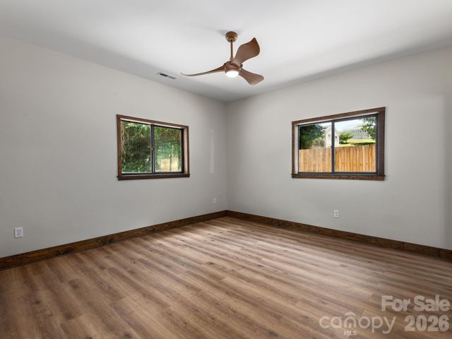 78 Travis Street, Clyde, NC 28721