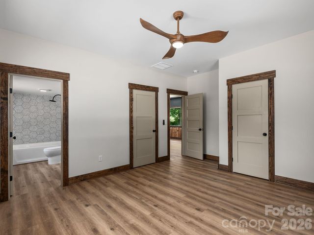 78 Travis Street, Clyde, NC 28721