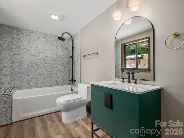 78 Travis Street, Clyde, NC 28721