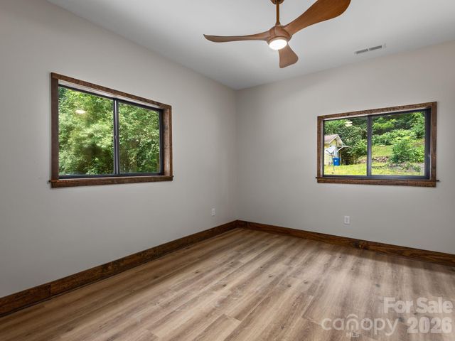 78 Travis Street, Clyde, NC 28721