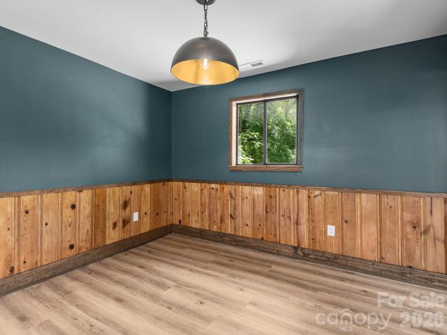 78 Travis Street, Clyde, NC 28721