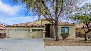 7805 E Treetop Road, Tucson, AZ 85756