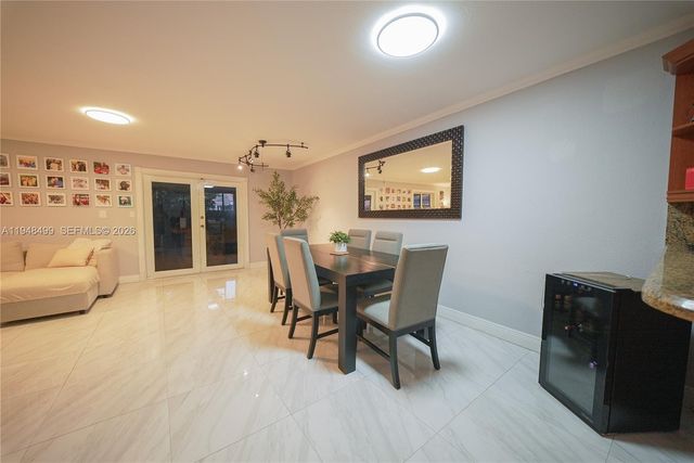 5445 W 27th Ln, Hialeah, FL 33016