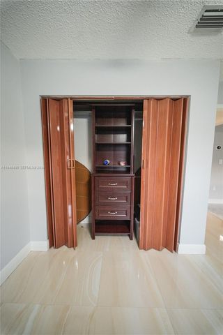 5445 W 27th Ln, Hialeah, FL 33016