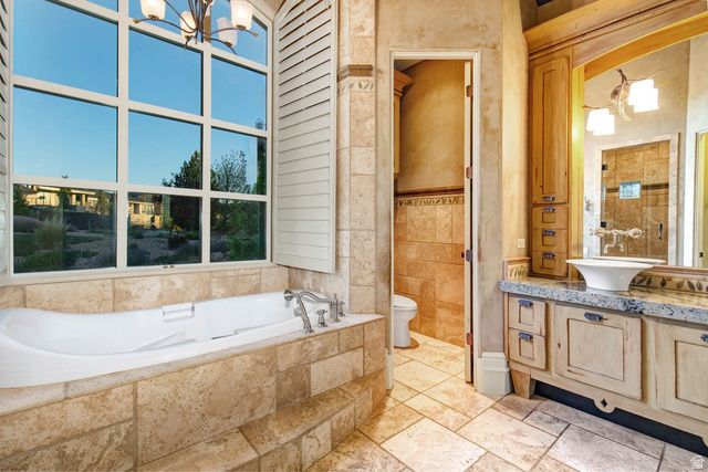 1479 E TRAIL CREST CT, Draper, UT 84020