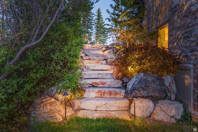 1479 E TRAIL CREST CT, Draper, UT 84020