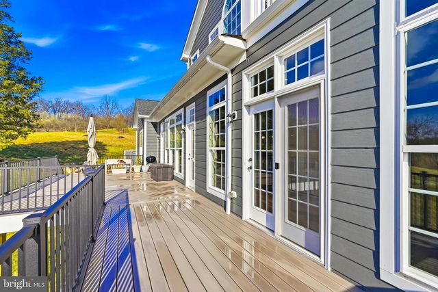 16217 WATERFORD CREST PL, Paeonian Springs, VA 20129