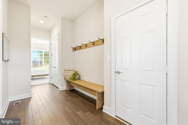 16217 WATERFORD CREST PL, Paeonian Springs, VA 20129