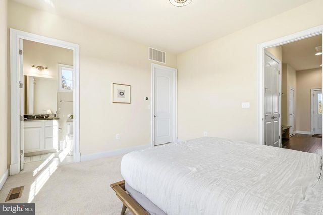 16217 WATERFORD CREST PL, Paeonian Springs, VA 20129