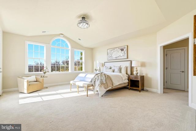 16217 WATERFORD CREST PL, Paeonian Springs, VA 20129